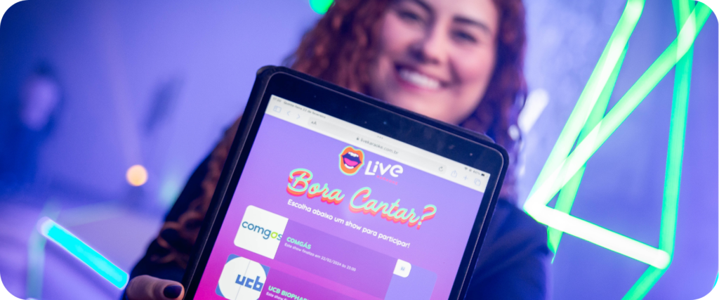 Conheça os karaokês mais inusitados do mundo: banheiro, caixão, submarino e até táxi musical. Experiências bizarras e reais que vão te surpreender.